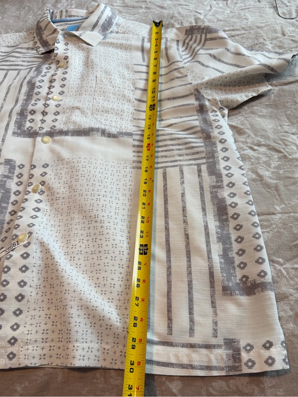 Tommy Bahama Beige/ Gray Extra Large - Picture 6 of 11